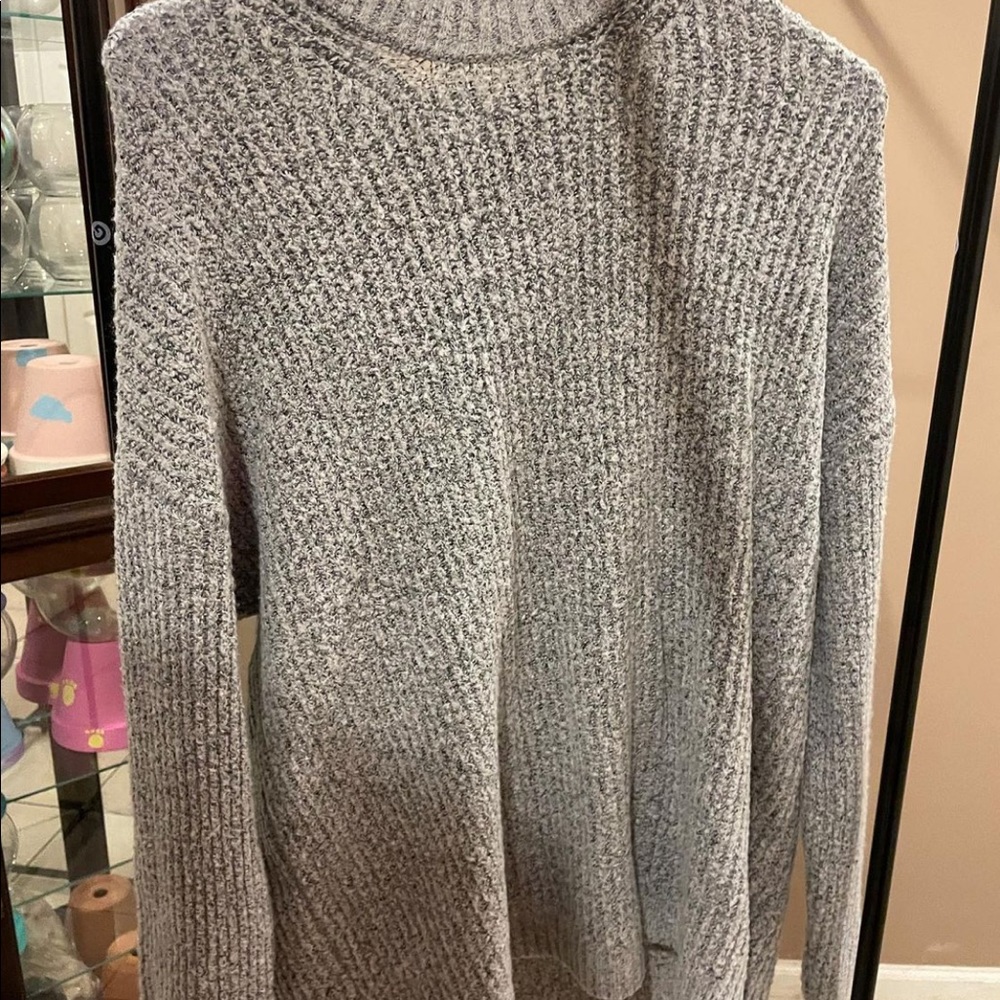 gray american eagle sweater